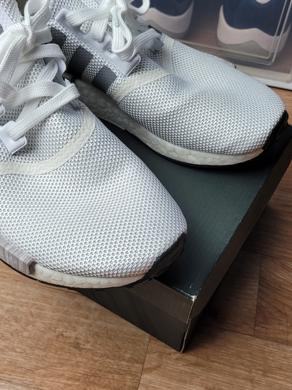 Womens Adidas NMD_R1 J 'Grey Black Size 7 - Picture 8 of 9